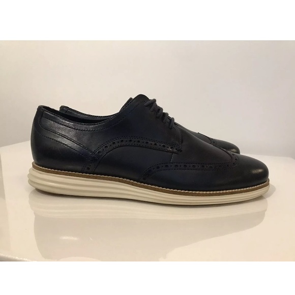 COLE HAAN ORIGINALGRAND WINGTIP OXFORD NAVY Men 10 - Picture 2 of 8
